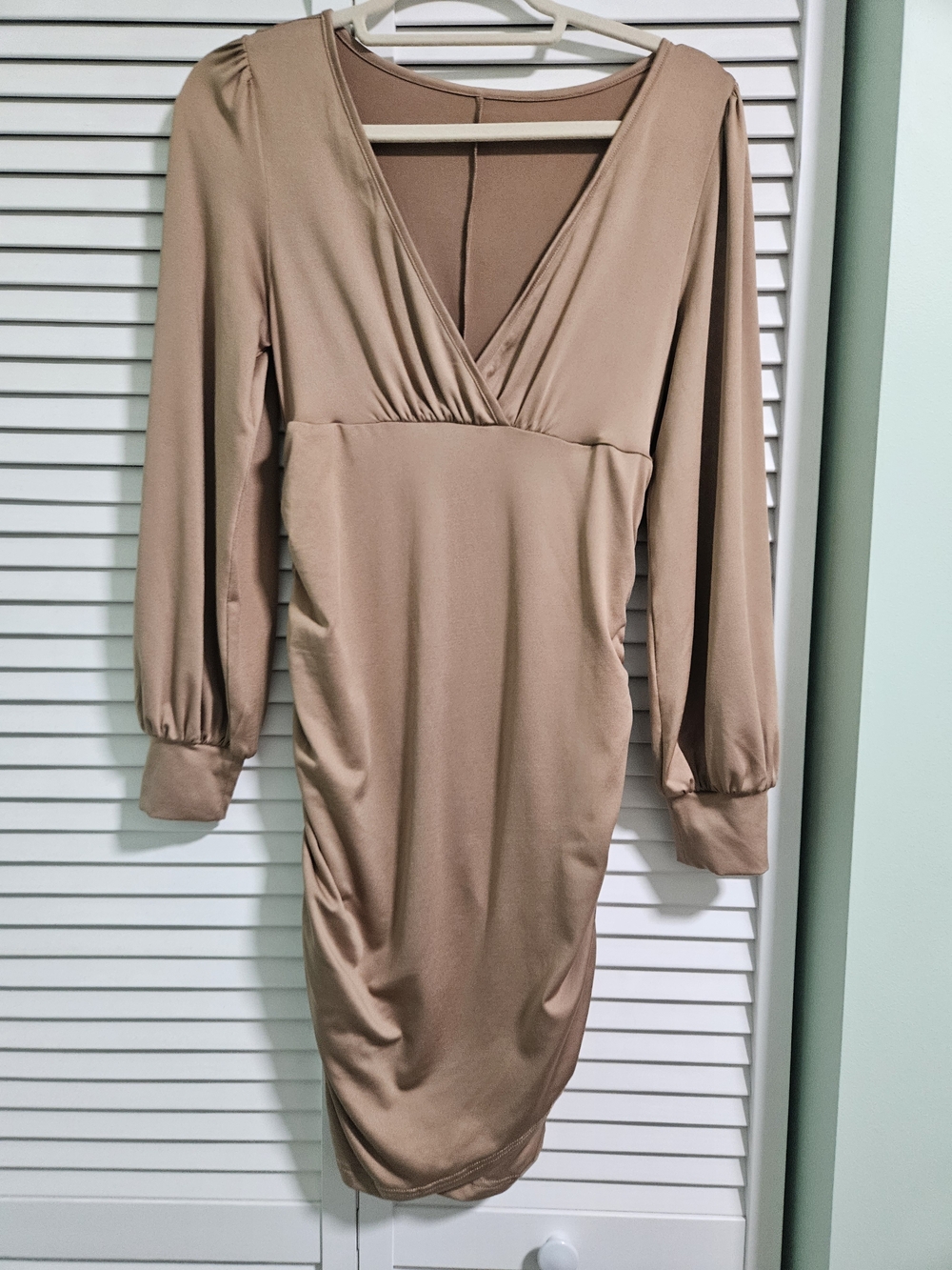 Cider Taupe Long Sleeve V-Neck Bodycon Dress